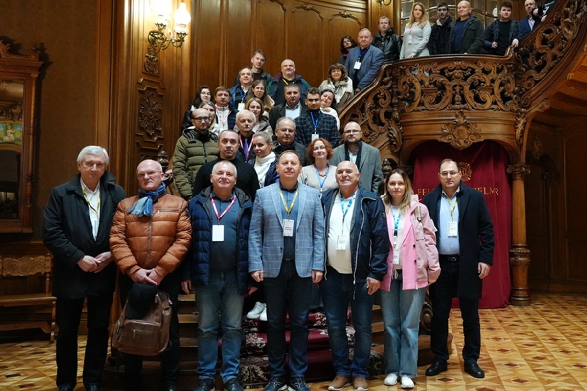 Участь викладачів кафедри в міжнародній конференції SMICS-2025 «Безпека сучасних інформаційно-комунікаційних систем»“/></a></div><div class=